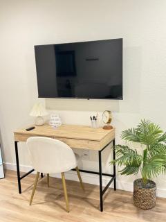 Modern and Cozy 3BR Retreat Perfect for Families or Big Group - 8