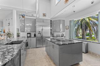 Hideaway Bay - 4