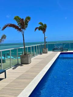 Apto Pé na Areia, Frente Mar 2 Quartos de Frente Para os Corais - João Pessoa - 5