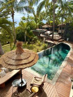 VILLA SAMAE - Vue Océan, Piscine, Jacuzzi & Charme Tropical à La Réunion - 0