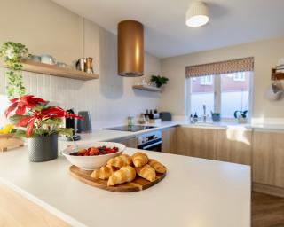 Fun luxury stay, city walkable, Pool Table, Air Hockey, Garden, Parking, Business & Families - Oakview - 3