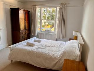 Cosy 4 bed 20min from London Bridge - 1