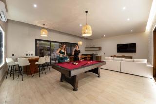 6BR Luxury Villa Perla with 2 Pools & Game Room - 6