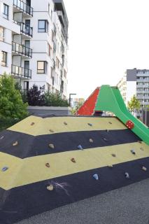 Cosy Modern Flat - Balcony & Cinema - 3