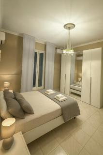 Grey Angel Oak house near the central station - 5