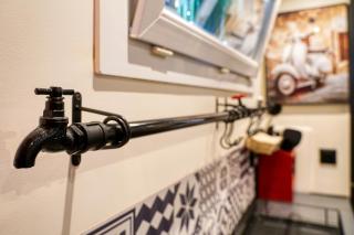 Paris-Eiffel, bienvenue -terrasse -Netflix - 2