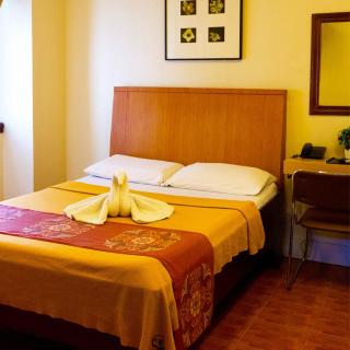 Stone House Quezon City - 9