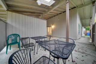 Eastside Tech Hub Home Base Near I-90 and Factoria! - 7