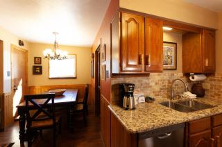 Grandview 1 Rustic Retreat - WiFi - Cable - Fireplace - Grill - One Block from Main Street! - 9