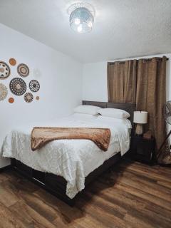 The Rustic Retreat - 1 mile from Turkey Run - 7