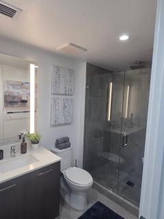 Miami-Brickell Luxury 2BR-2BATH with skyline VIEWS - walking distance to KASEYA-HEAT ARENA & BAYSIDE - 7