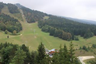 À l’orée des sapins, skis au pied - 2
