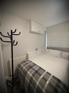 Modern Studio with Free Parking Near City Airport and ExCeL - 9