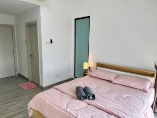Southkey Mosaic 2BR Midvalley with Netflix - 4