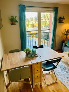 Riverside family-friendly Mini Penthouse - 5