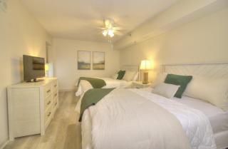 Crescent Shores South - 511 - 5