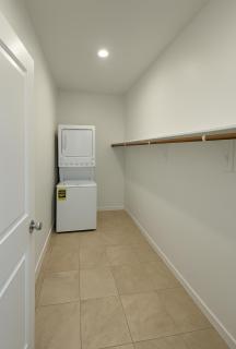 Modern and Comfy Guest House in a Great Location - 5