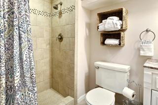 Oglethorpe Manor Garden Level - 7