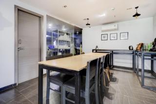 Sleek Townhouse Galexia Hotel and Resorts - 6