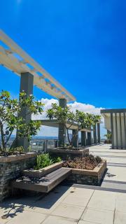 One-of-a-Kind Ocean view Haven-Jacuzzi, Massage Chair & Stunning Vista - 9