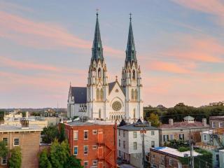 Sky Suite at 300 Drayton - 7