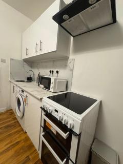 -3-Westfield London Apartments - 9