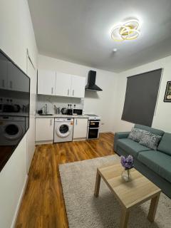 -3-Westfield London Apartments - 0