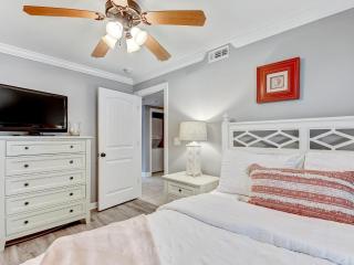 Pelican's Landing 103 - 8