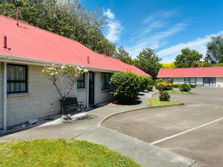 Awatea Park Motel - 1