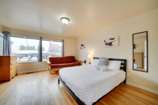 Walk to Othello Park and Light Rail Quiet Escape - 3