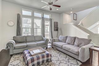 Two Townhomes I 9 Bed I Mins to Pearl/Riverwalk/DT - 2