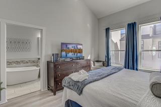 Two Townhomes I 9 Bed I Mins to Pearl/Riverwalk/DT - 8