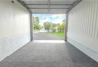 Sunny 2-Bed - 2 Min Walk to Lake - 5