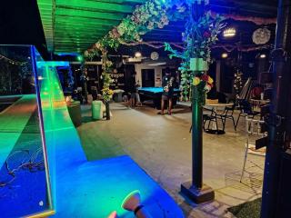 8 Dragons private resort and events place - 6