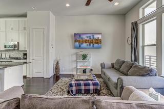 Elegant 3 BED Home Walk To Riverwalk/Pearl/St Mary - 1