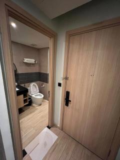 Lumi Homes - Morden & Cozy Ha Long - 5