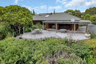 Harbour Fern Retreat - Matapouri Holiday Home - 0