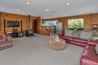 Harbour Fern Retreat - Matapouri Holiday Home - 3