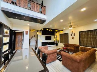 Giriraj Luxurious Villa - 8