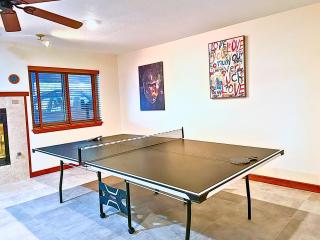 FW Keller 26 miles to Fifa Stadium Arcade Ping Pong Pool by Vacation Your Way - 5