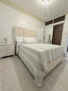 Spacious 3BR Apartment with AC - 6