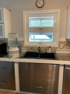 Tropical Jungalow Near the Ocean Cliffs - 4