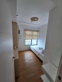 LSB Modern Penthouse - 1