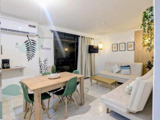 Magnífico apartamento en el Rodadero a 5 minutos de la playa, piscina en el Condominio y dos balcones - Palmera Suites - 1