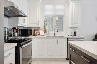 North City Haven - Cozy 2 Bedroom Retreat - 3