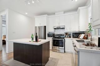North City Haven - Cozy 2 Bedroom Retreat - Barrie - 3