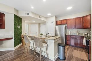 Boho Starlight Retreat mins from Lenox Mall - 1