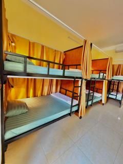 Loop Central Stay Tour & Motorbike Rental - 9