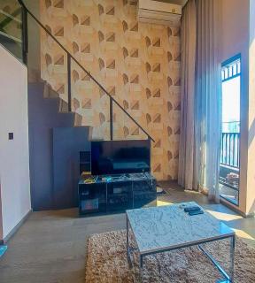 Luxury duplex condominium Samyan area 28th fl near MRT - 2