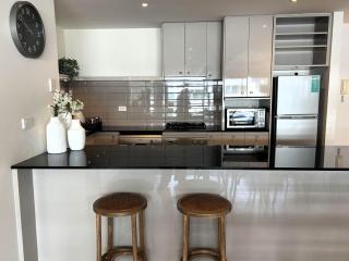 THE WATERFRONT APARTMENTS Family Apartment with Courtyard Views located on the Geelong Waterfront - 4302 - 5